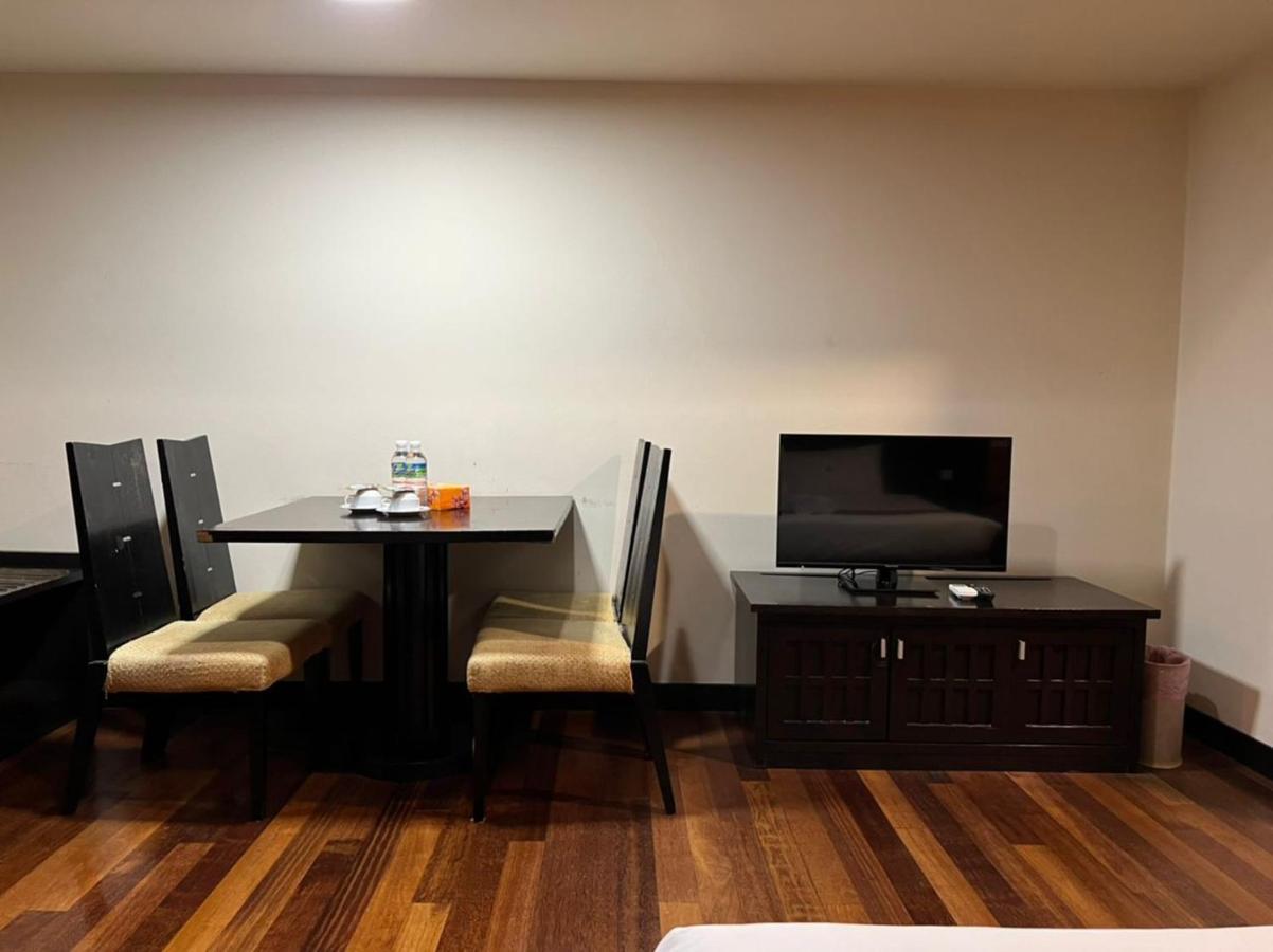 Raintree Resort Suites Petaling Jaya Esterno foto